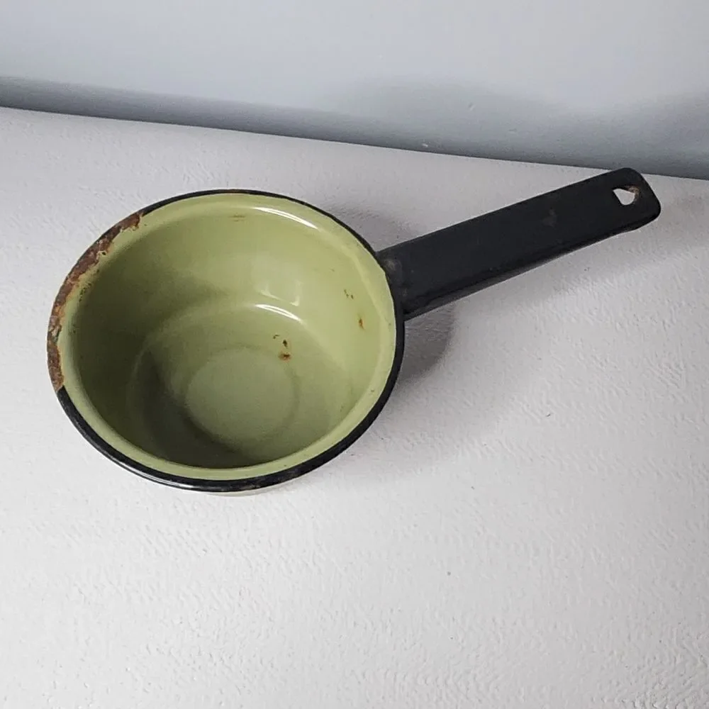 Vintage Green Enamel Ware / Enamelware Saucepan 5